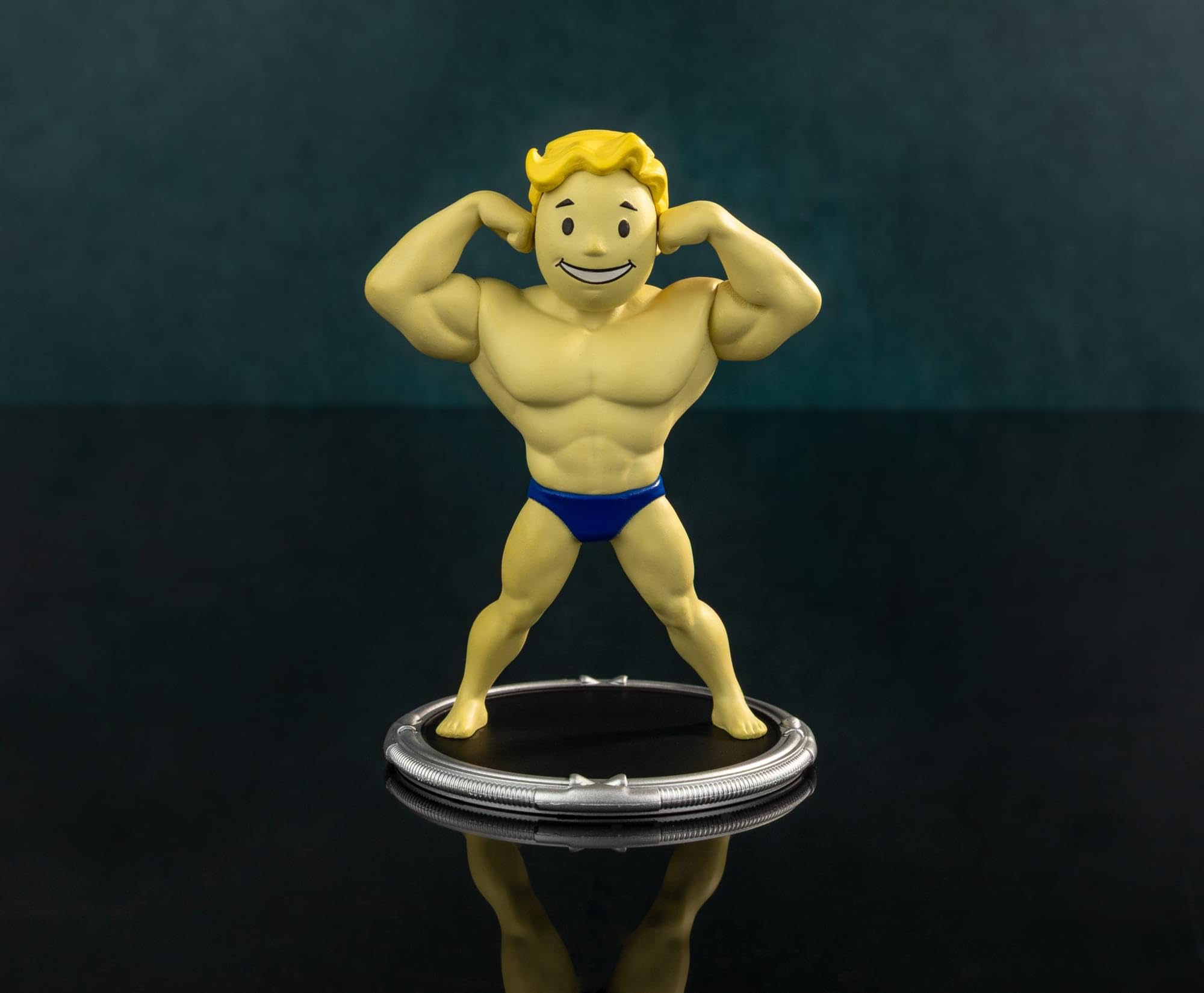 Amazon.com: Syndicate Collectibles Fallout Vault Boy (Strength) 3